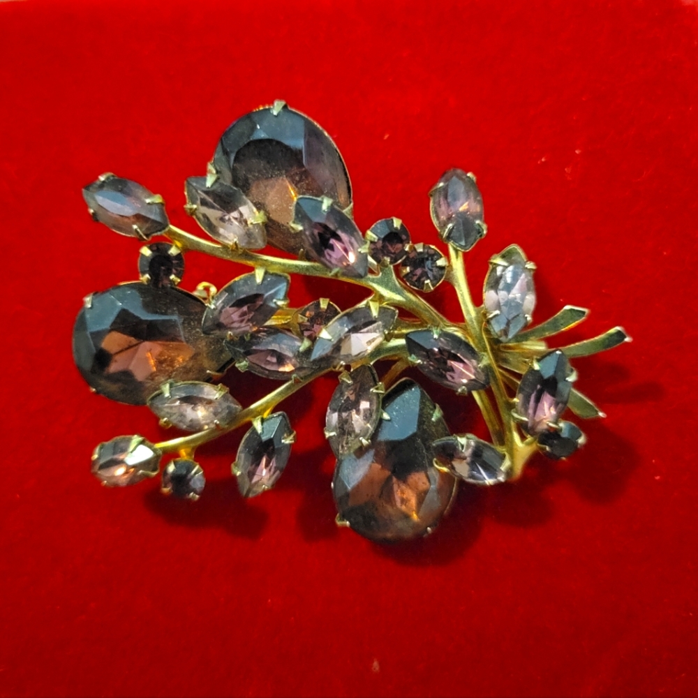 Vintage Purple Floral Brooch/Pin